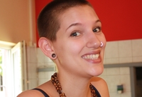 Lovli Local Stefanie Stefanie profile