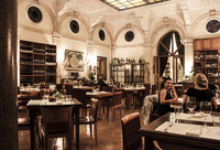 Tour: Gourmet dinner with wine pairing and aperitif in a private cellar Tour image: Gourmet dinner with wine pairing and aperitif in a private cellar